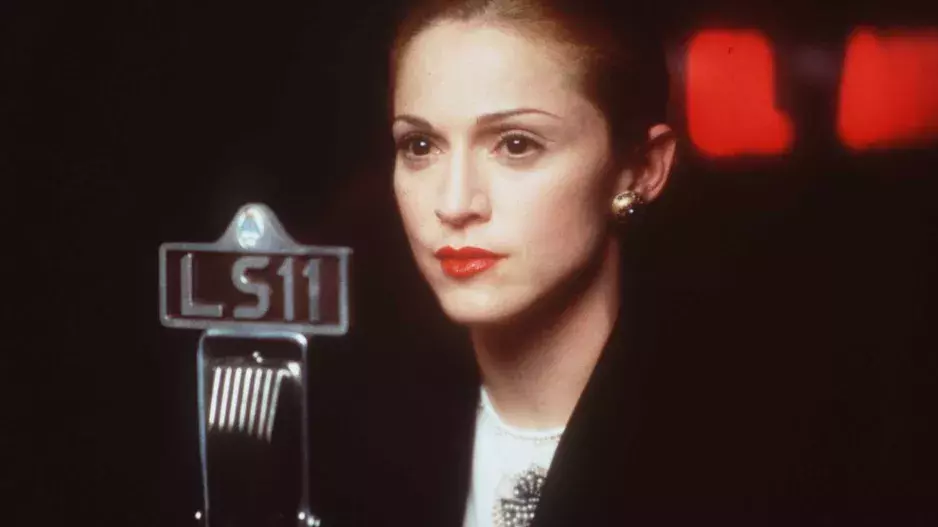 Madonna: Od "material girl" po filantropku, která zachraňuje svět Madonna: Od "material girl" po filantropku, která zachraňuje svět