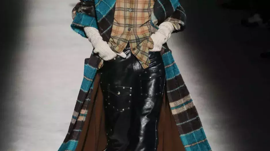 Dries Van Noten : Runway - Paris Fashion Week Womenswear Podzim / Zima 2020/2021