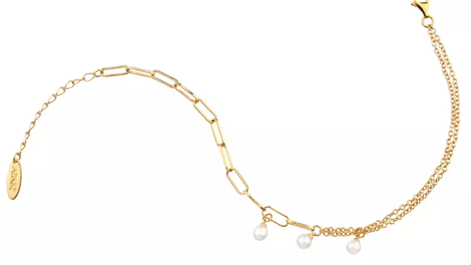 Stříbrný náramek s perlami