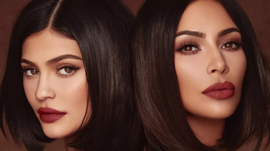 Kylie Jenner & Kim Kardashian