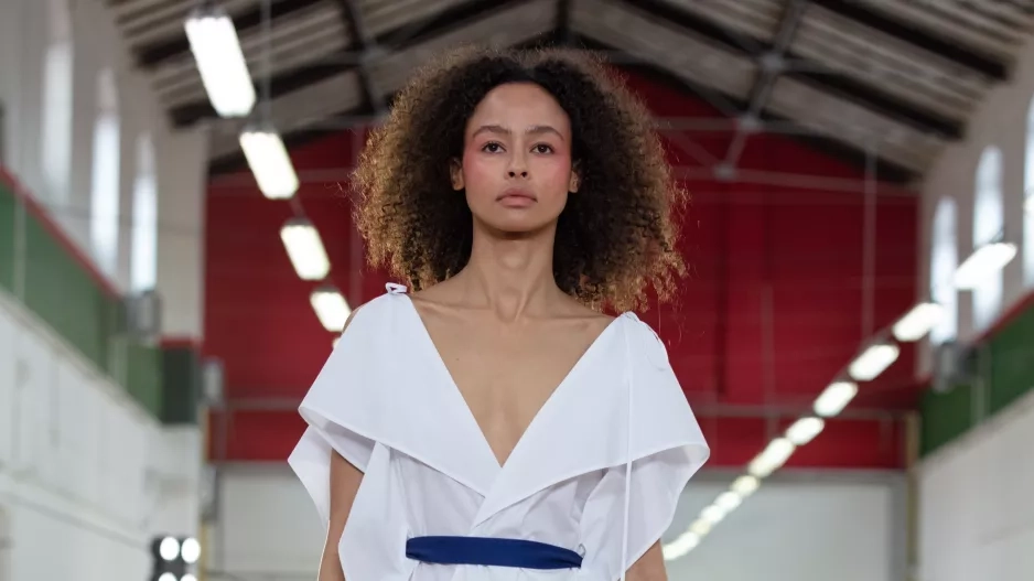 Vybrané kolekce studia ateliéru Designu oděvu Fakulty multimediálních komunikací Univerzity Tomáše Bati ve Zlíne