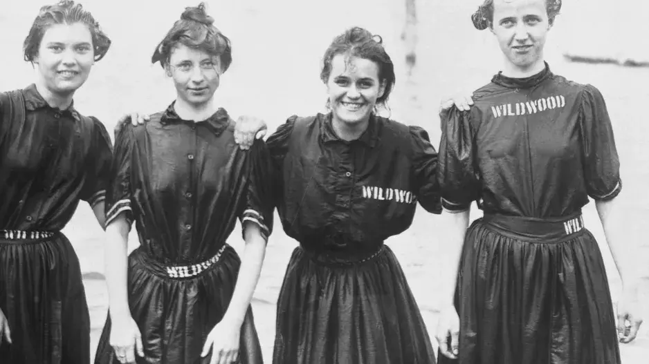 20. léta a plavkové šaty