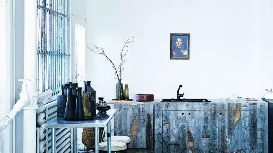 Byt scénografa Francesca Caramelly