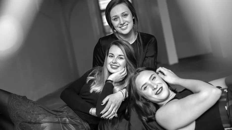 3Kurátorky