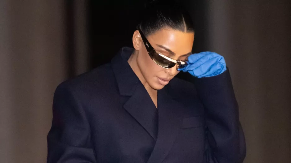 KIM KARDASHIAN