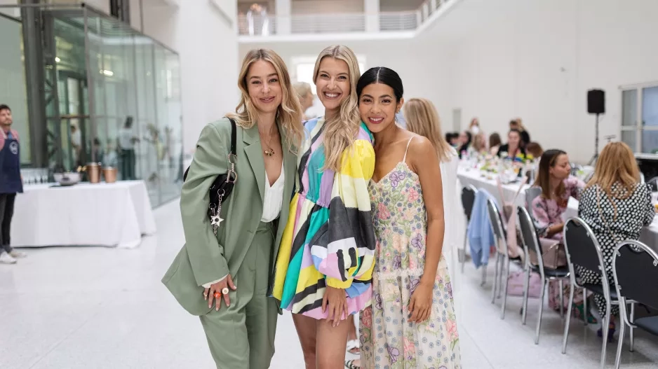 Alex Sedláčková, Jitka Nováčková a Bé Hà Nguyen