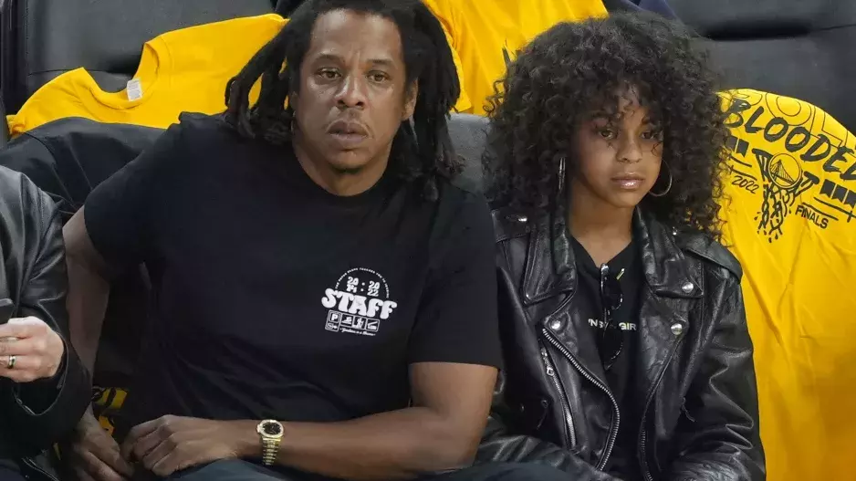Rapper Jay-Z a jeho dcera Blue Ivy Carter Rapper Jay-Z a jeho dcera Blue Ivy Carter