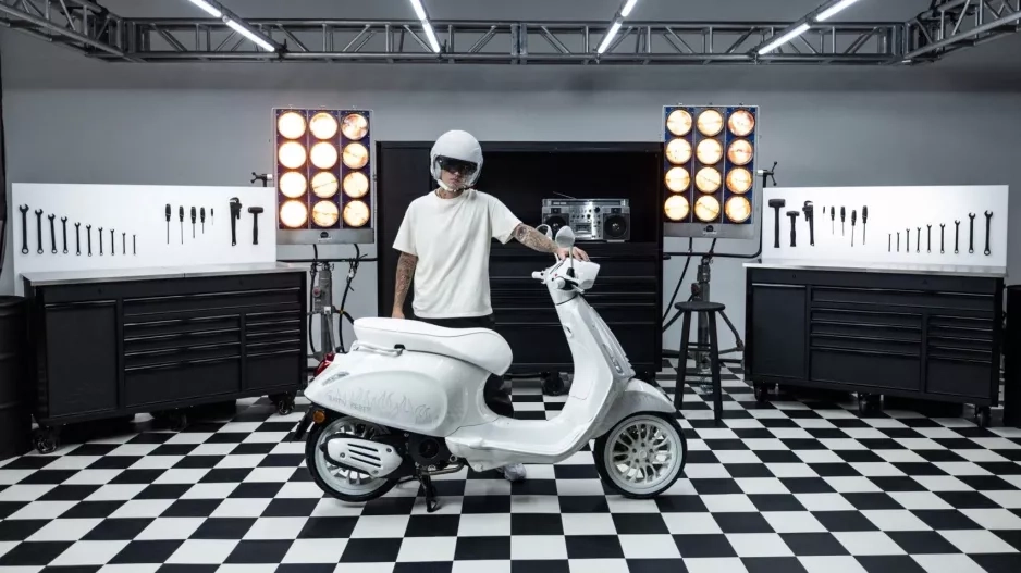Justin Bieber x Vespa