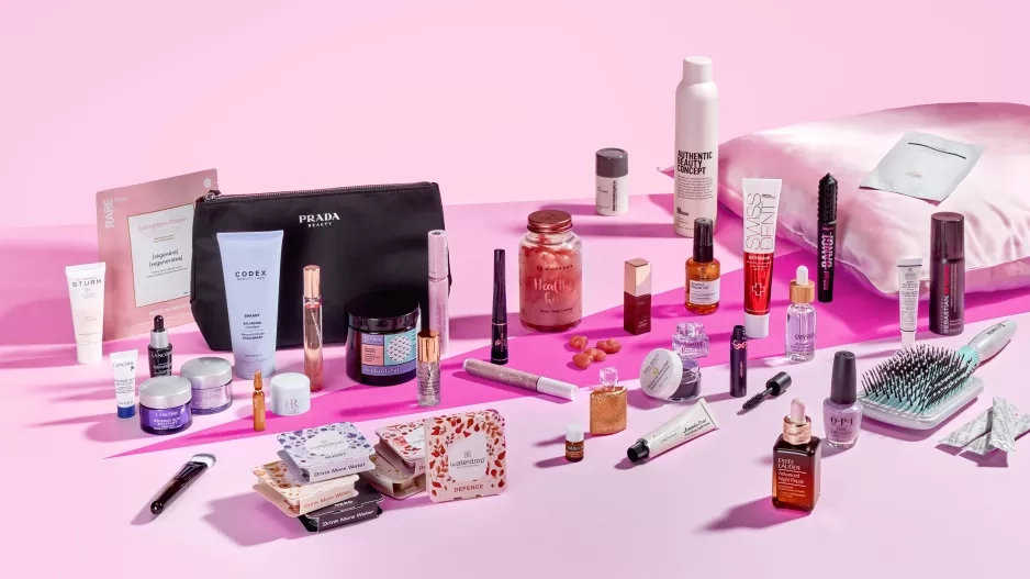 ELLE beauty bag