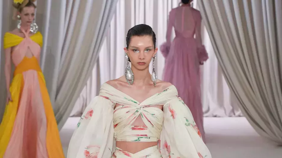 Giambattista Valli S/S 2023