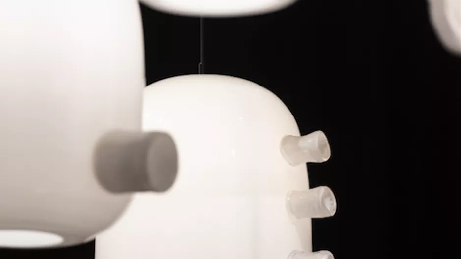 Victoria Yakusha, lustr Sluhach pro Lasvit