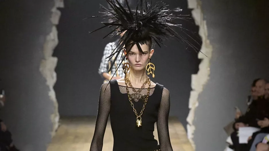MOSCHINO