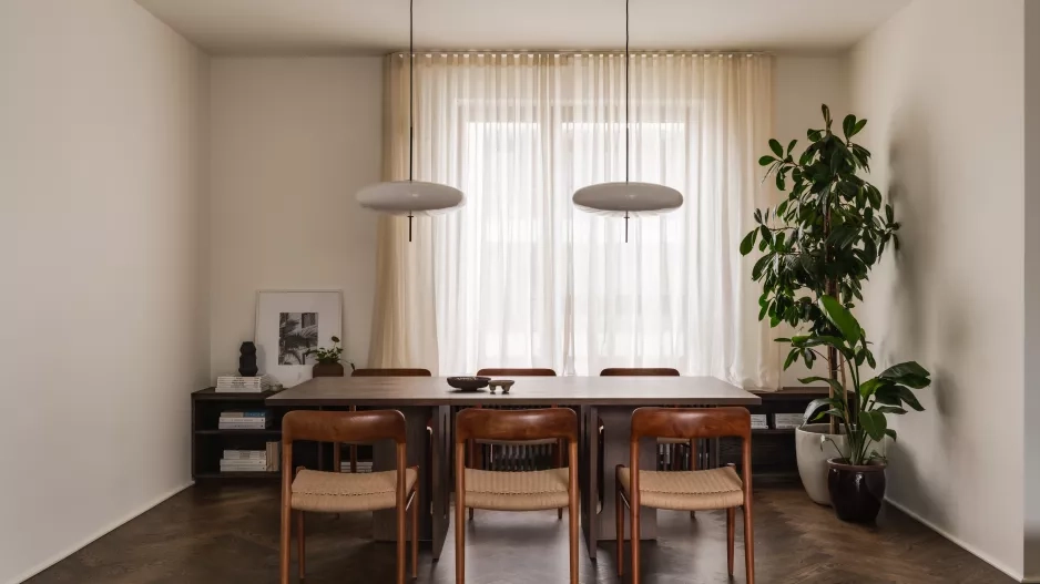 Polský byt inspirovaný japandi stylem