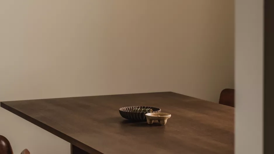 Polský byt inspirovaný japandi stylem