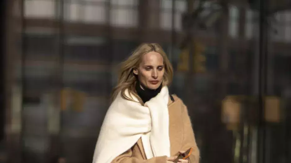 How to style it: Oversized svetr