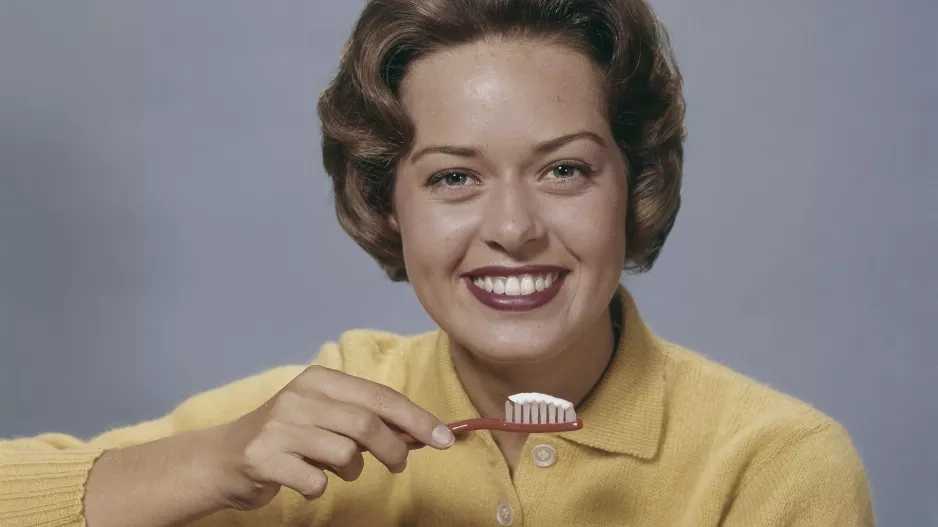 Jak souvisí čištění zubů s akné?