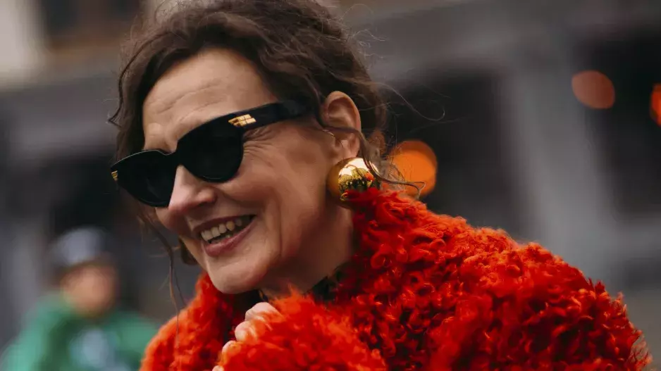 Červená barva, trend jara 2024 Červená barva, trend jara 2024