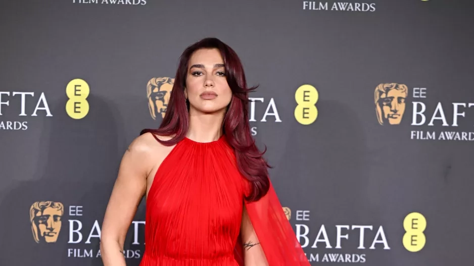 Red carpet 77. ročníku cen BAFTA