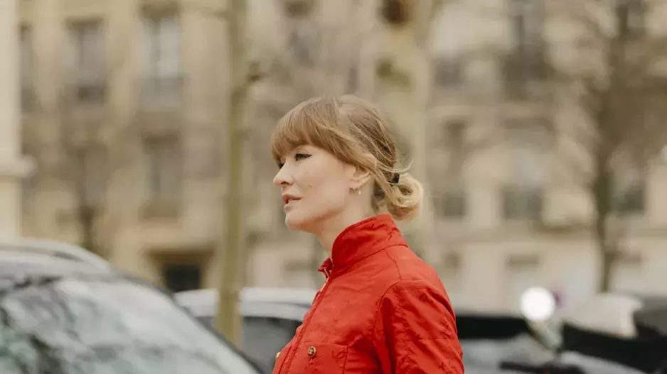 Červená barva, trend jara 2024 Červená barva, trend jara 2024