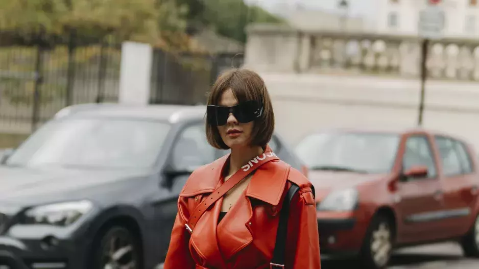 Červená barva, trend jara 2024 Červená barva, trend jara 2024