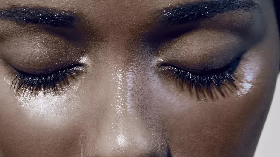 Lash lifting