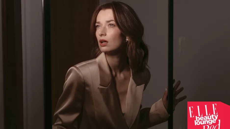 Elle Beauty Lounge Red