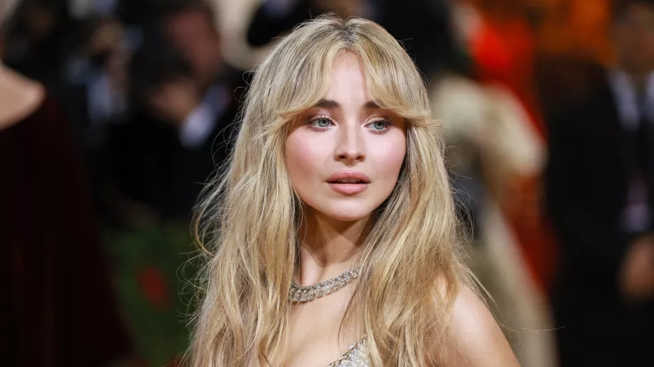 Silent blonde