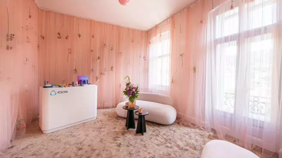 ELLE Beauty Lounge ELLE Beauty Lounge