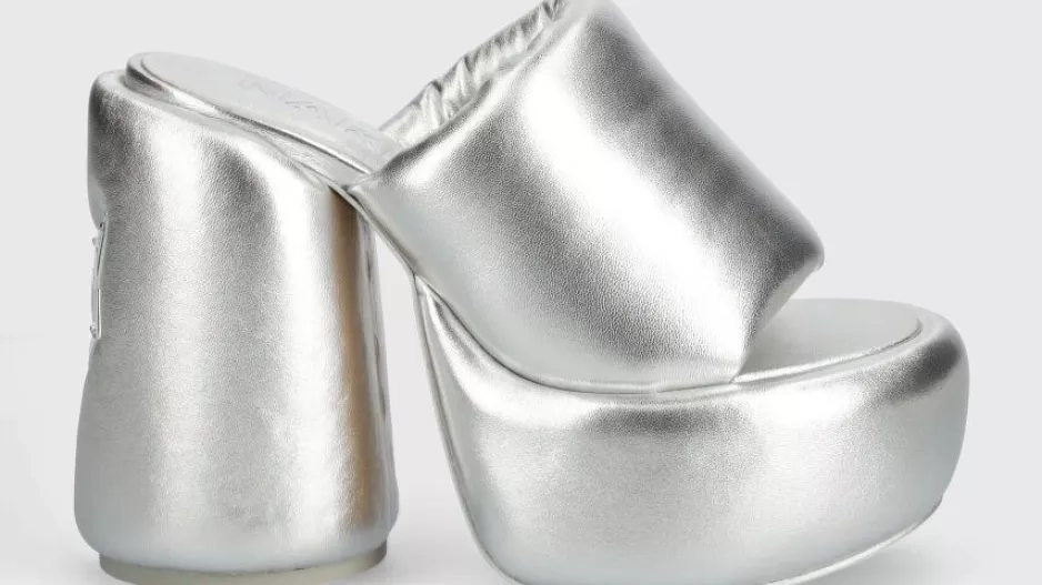 Kožené pantofle Naked Wolfe