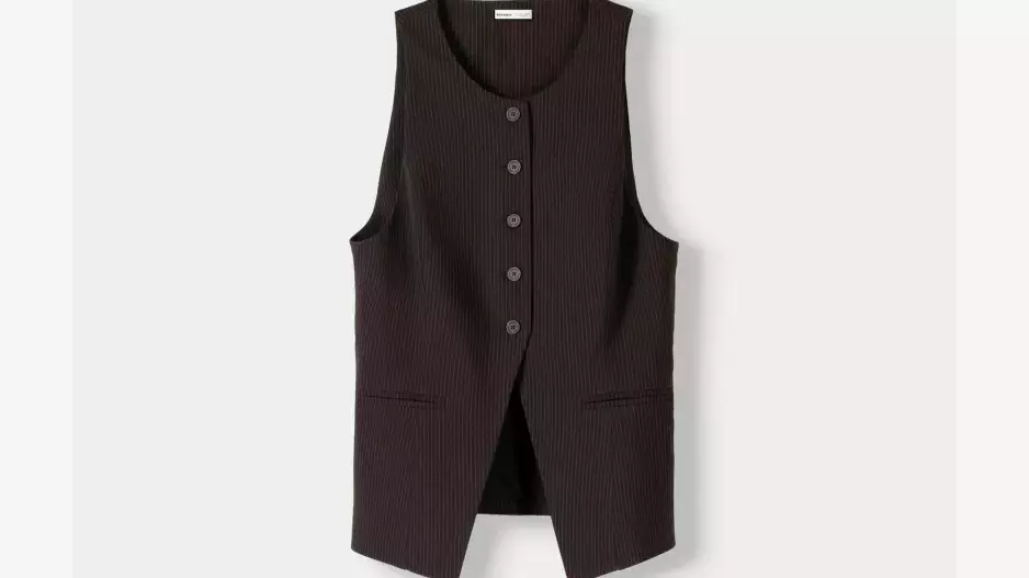 Hnědá vesta, Bershka