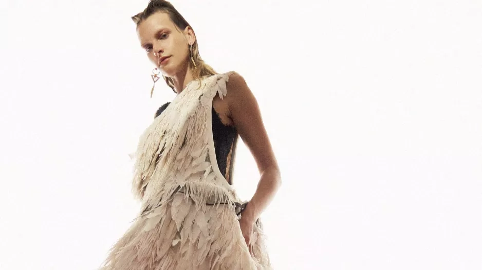 Nejžádanější modelka dneška Karolína Čapková & výběr modelů Louis Vuitton v kulisách Zlínské perly funkcionalismu