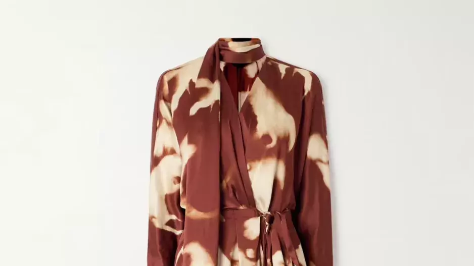 Johana Ortiz, Mojave Trail šaty