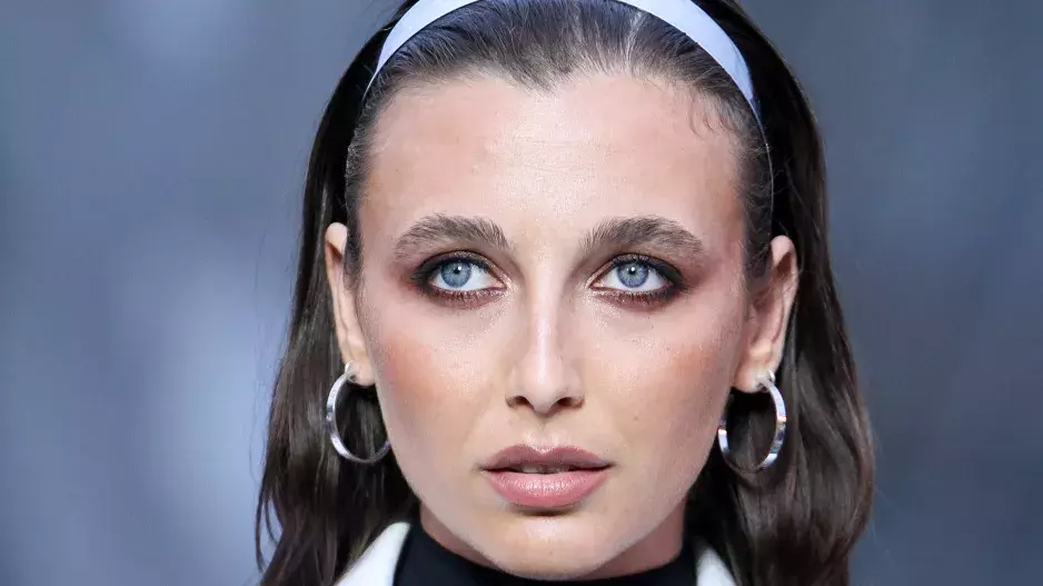 Smudged eyeliner look