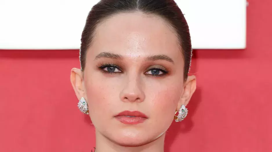 Smudged eyeliner look