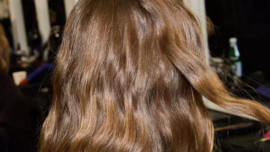 Hair gloss Hair gloss