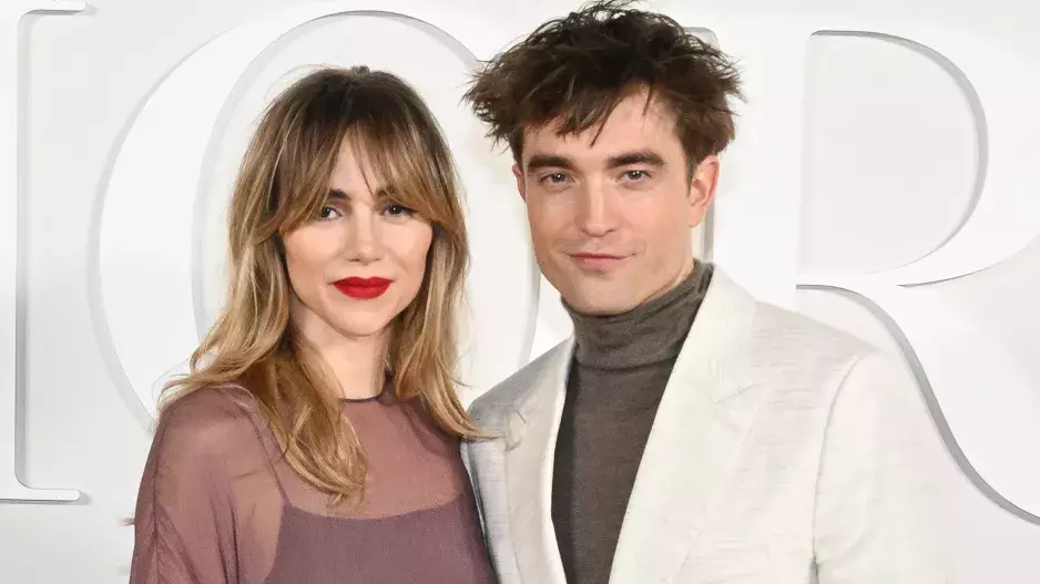 Suki Waterhouse a Robert Pattinson