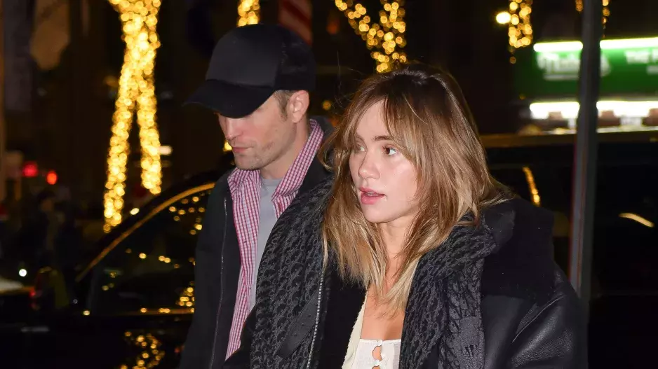 Suki Waterhouse a Robert Pattinson