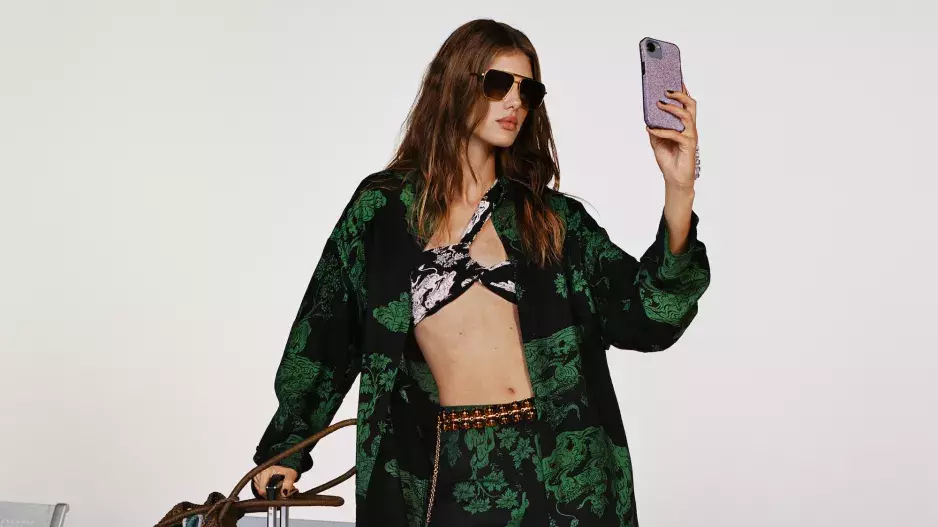 Nová kolekce H&M inspirovaná seriálem The White Lotus