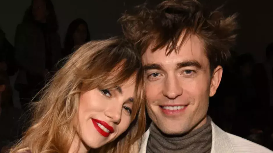 Robert Pattinson a Suki Waterhouse