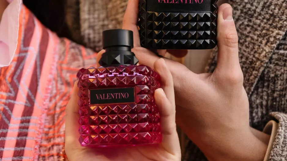 Valentino Born in Roma Extradose