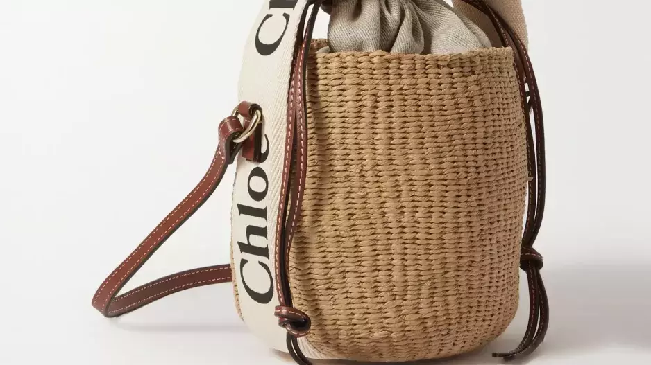 Malá raffia basket bag