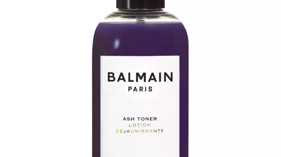 Rozjasňující stříbrný sprej Ash Toner, Balmain Hair, Salononline.cz, 940 Kč Rozjasňující stříbrný sprej Ash Toner, Balmain Hair, Salononline.cz, 940 Kč