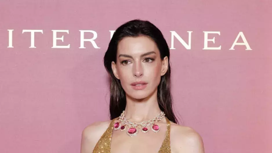 Anne Hathaway Anne Hathaway