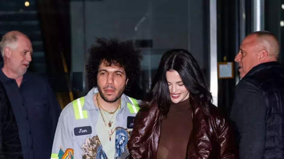 Selena Gomez a Benny Blanco Selena Gomez a Benny Blanco