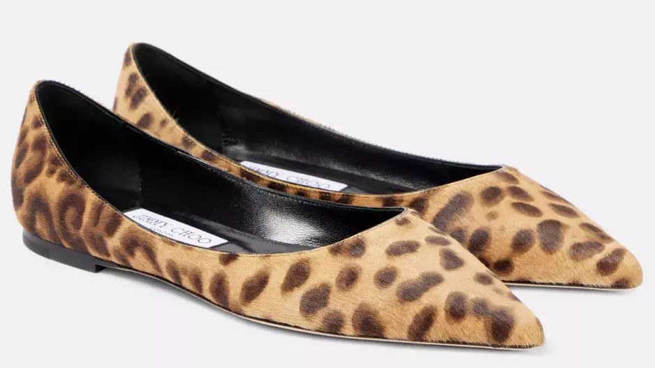 Leopardí baleríny, Jimmy Choo