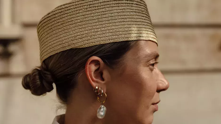 Pillbox hat