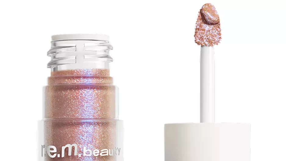 Třpytivé tekuté stíny