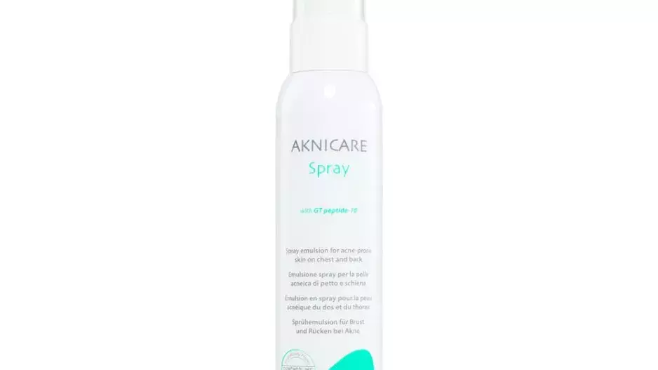Aknicare CB sprej, Synchroline, Notino, 630 Kč Aknicare CB sprej, Synchroline, Notino, 630 Kč