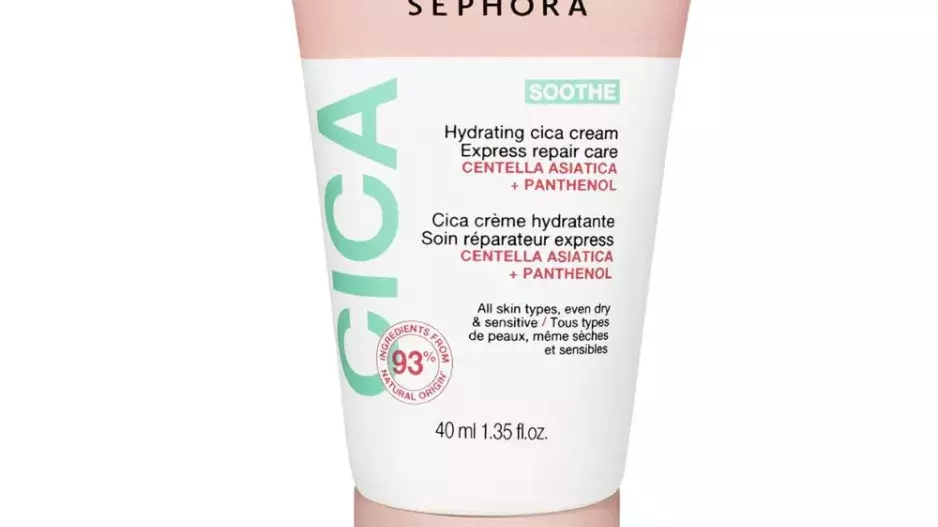 Hydrating Cica Cream Express Repair Care, Sephora, 349 Kč Hydrating Cica Cream Express Repair Care, Sephora, 349 Kč