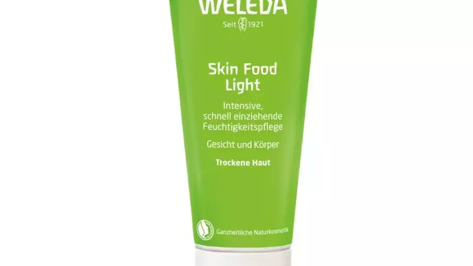 Weleda Skin Food Light, 239 Kč Weleda Skin Food Light, 239 Kč